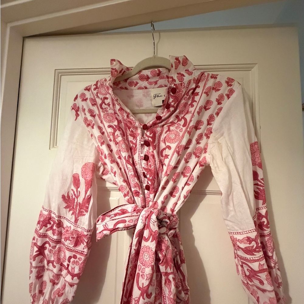 White & Pink Floral Tie-Waist Tunic Dress